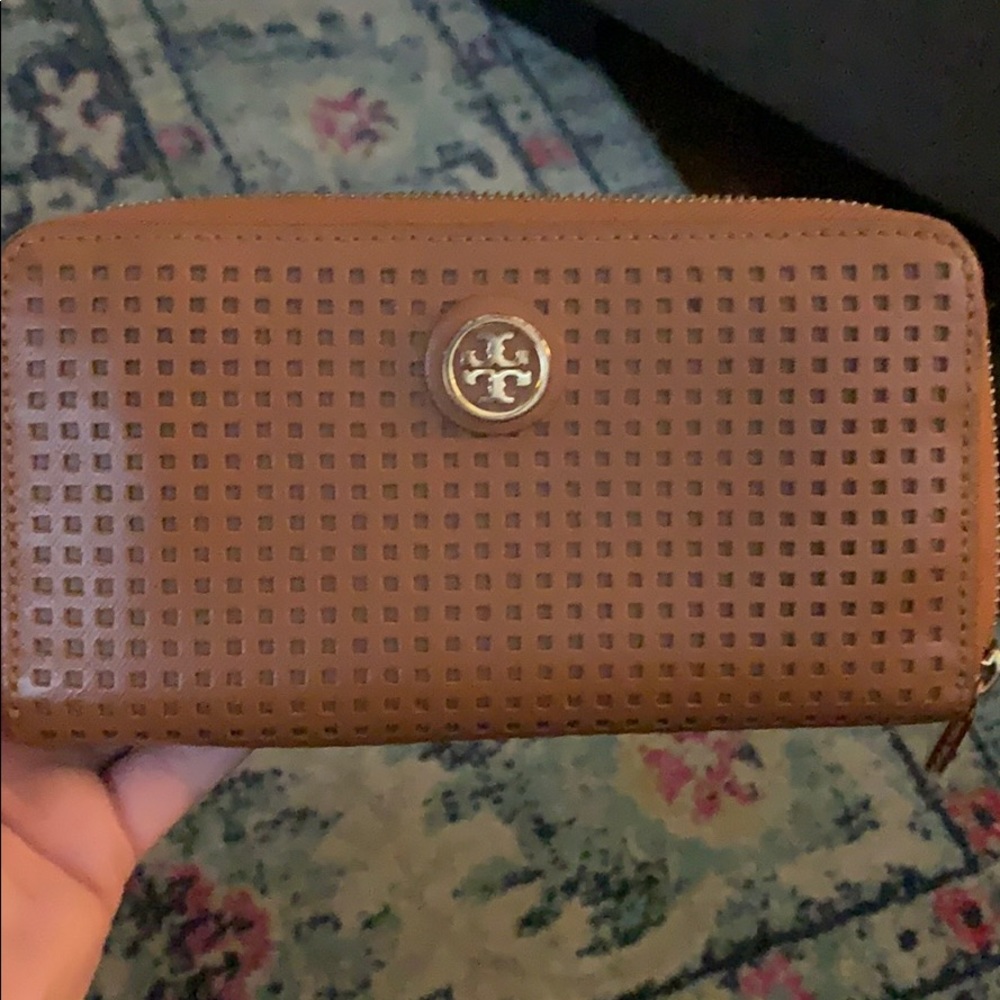 Tory Burch wallet
